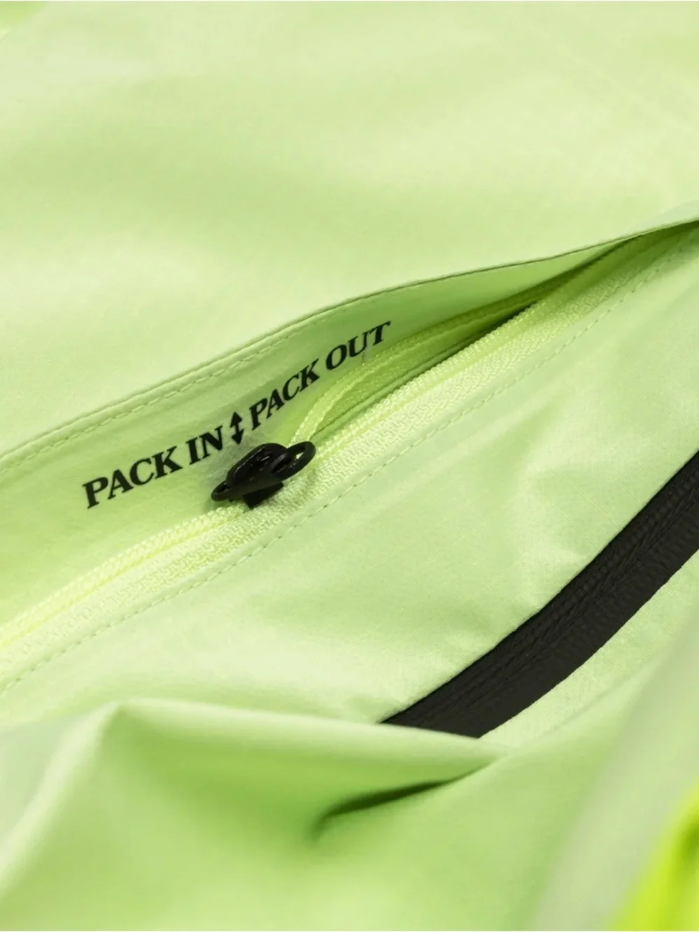 Nike Cosmic Peaks Men's Storm-FIT ADV Running Jacket